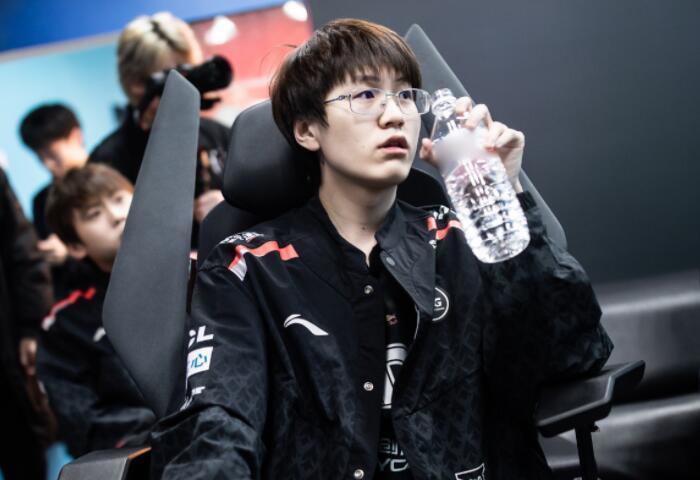 更折射出美 更折射出美